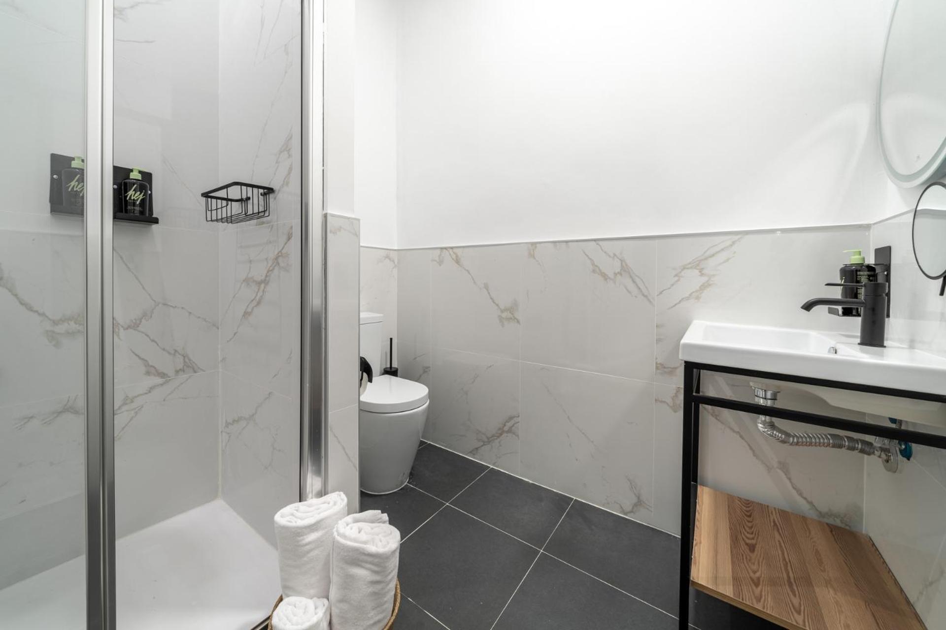 Limehome Porto Rua De Dom Manuel II Δωμάτιο φωτογραφία