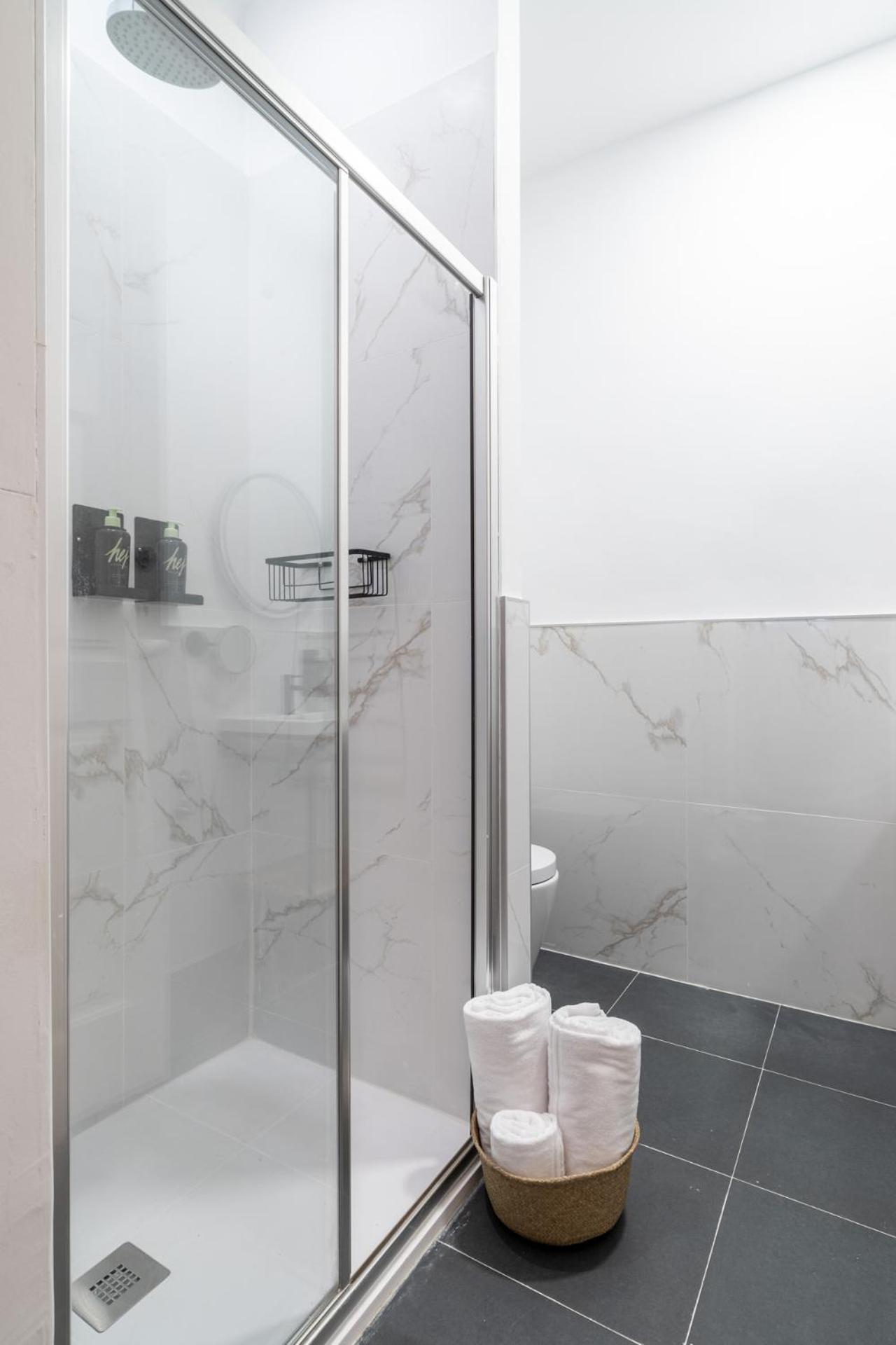 Limehome Porto Rua De Dom Manuel II Δωμάτιο φωτογραφία