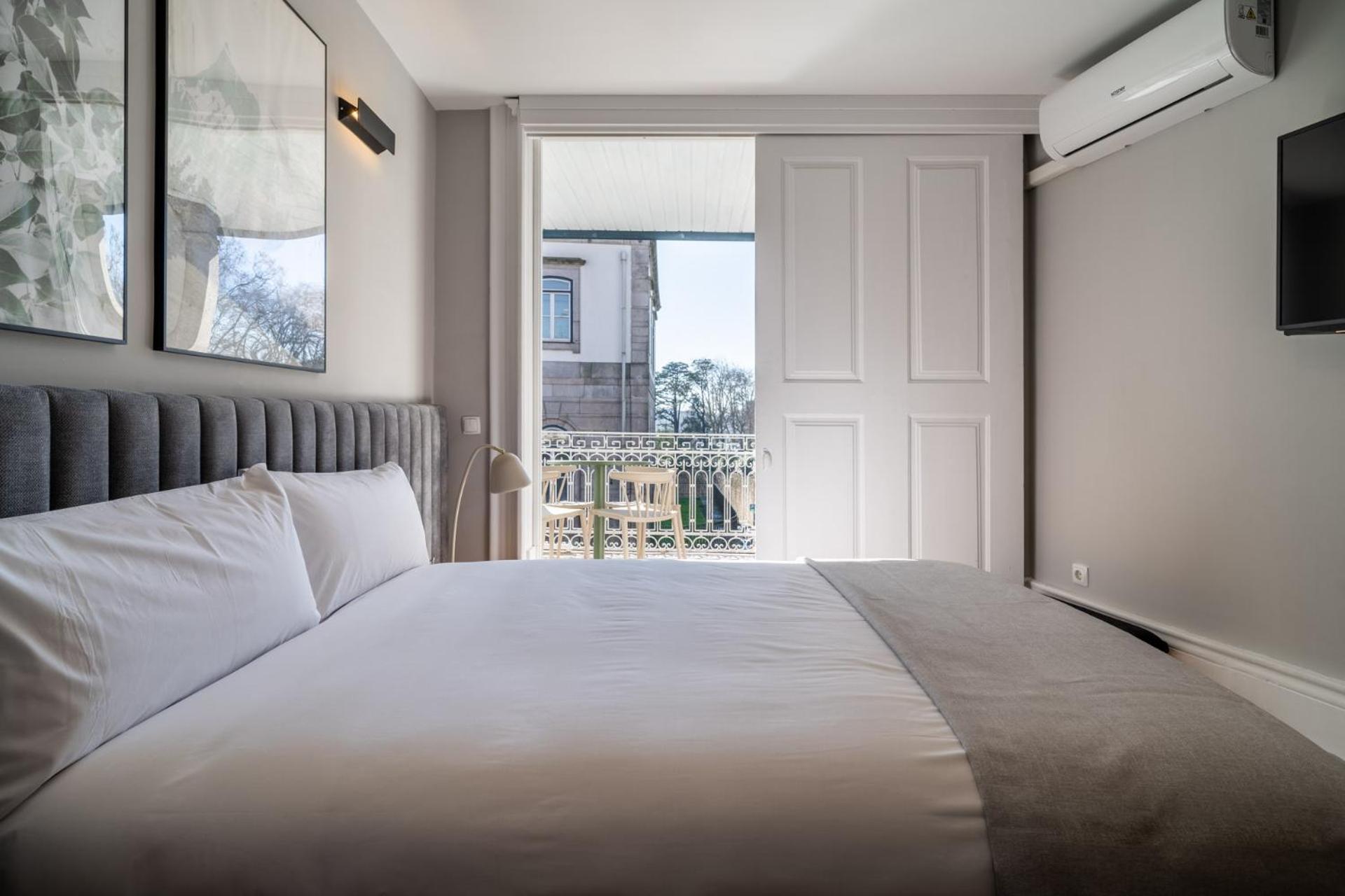 Limehome Porto Rua De Dom Manuel II Δωμάτιο φωτογραφία